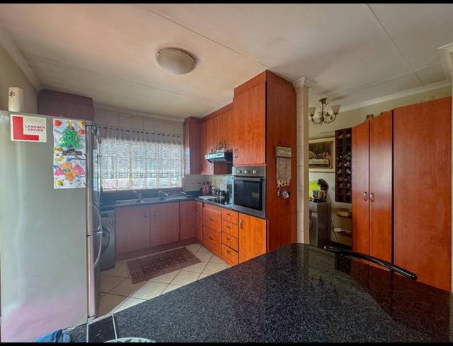 3 BEDROOM HOUSE FOR SALE IN BASSONIA ESTATE